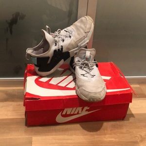 Nike Airhuarache men’s shoes